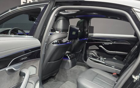 Audi A8, 2022 год, 5 860 080 рублей, 15 фотография
