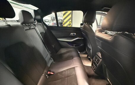 BMW 3 серия, 2020 год, 3 950 000 рублей, 12 фотография