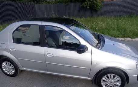 Renault Logan I, 2012 год, 650 000 рублей, 2 фотография