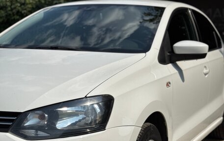 Volkswagen Polo VI (EU Market), 2013 год, 800 000 рублей, 2 фотография