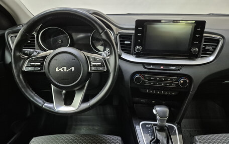 KIA cee'd III, 2022 год, 2 350 000 рублей, 12 фотография