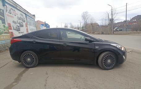 Hyundai Elantra V, 2012 год, 990 000 рублей, 5 фотография