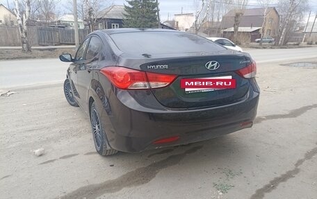 Hyundai Elantra V, 2012 год, 990 000 рублей, 3 фотография