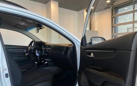 KIA Rio IV, 2018 год, 1 795 000 рублей, 27 фотография