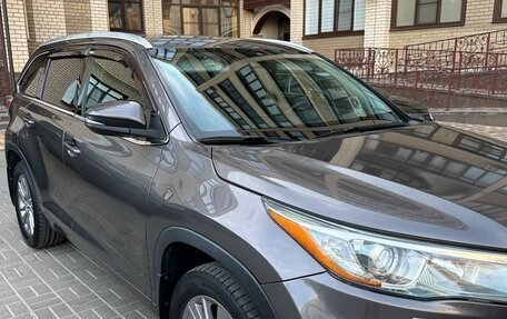 Toyota Highlander III, 2014 год, 2 750 000 рублей, 10 фотография
