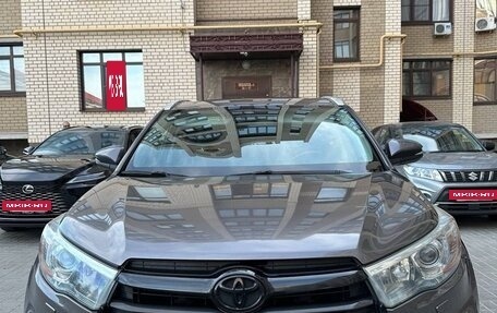 Toyota Highlander III, 2014 год, 2 750 000 рублей, 11 фотография