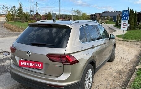 Volkswagen Tiguan II, 2018 год, 2 470 000 рублей, 9 фотография