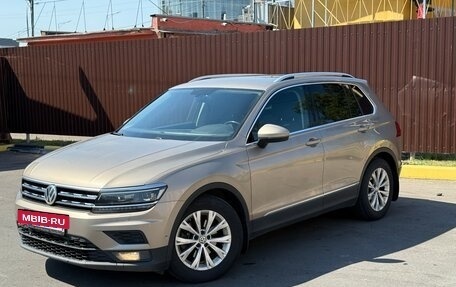 Volkswagen Tiguan II, 2018 год, 2 470 000 рублей, 6 фотография