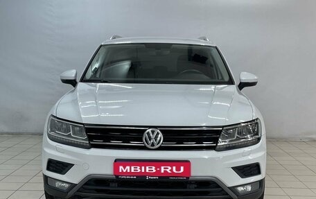 Volkswagen Tiguan II, 2017 год, 2 150 000 рублей, 3 фотография