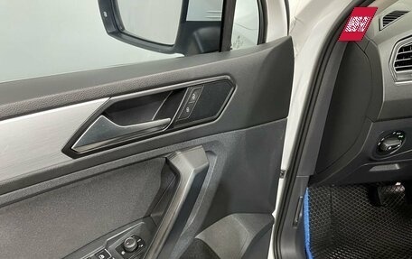 Volkswagen Tiguan II, 2017 год, 2 150 000 рублей, 21 фотография