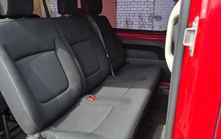 Renault Trafic, 2015 год, 2 880 000 рублей, 9 фотография
