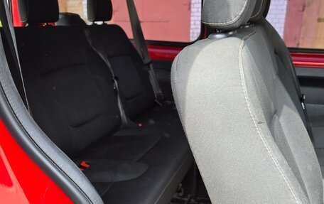 Renault Trafic, 2015 год, 2 880 000 рублей, 11 фотография
