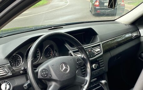 Mercedes-Benz E-Класс, 2009 год, 1 100 000 рублей, 8 фотография