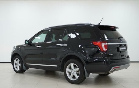 Ford Explorer VI, 2017 год, 2 570 000 рублей, 2 фотография
