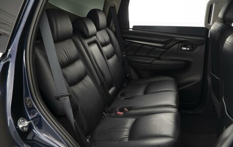 Mitsubishi Pajero Sport III рестайлинг, 2016 год, 2 228 950 рублей, 7 фотография