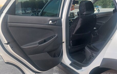 Hyundai Tucson III, 2019 год, 2 400 000 рублей, 7 фотография