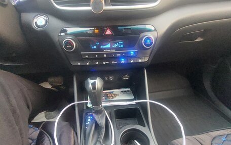 Hyundai Tucson III, 2019 год, 2 400 000 рублей, 23 фотография