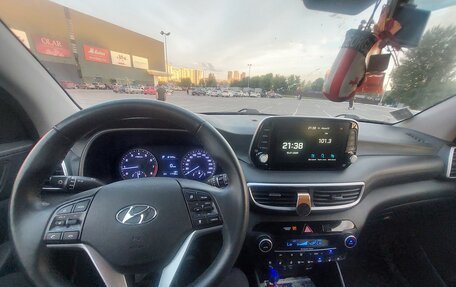 Hyundai Tucson III, 2019 год, 2 400 000 рублей, 21 фотография