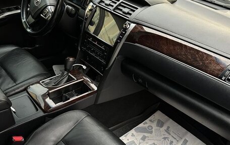 Toyota Camry, 2017 год, 2 000 000 рублей, 4 фотография