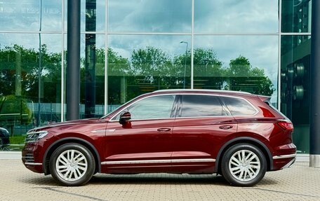 Volkswagen Touareg III, 2019 год, 4 850 000 рублей, 2 фотография