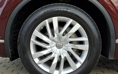 Volkswagen Touareg III, 2019 год, 4 850 000 рублей, 9 фотография