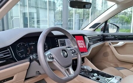 Volkswagen Touareg III, 2019 год, 4 850 000 рублей, 11 фотография