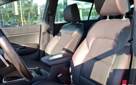KIA Sportage IV рестайлинг, 2018 год, 2 395 000 рублей, 13 фотография