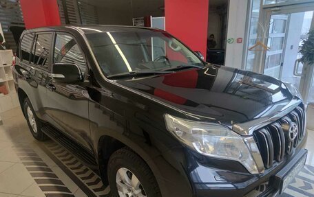 Toyota Land Cruiser Prado 150 рестайлинг 2, 2016 год, 3 740 000 рублей, 4 фотография