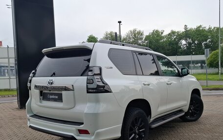 Toyota Land Cruiser Prado 150 рестайлинг 2, 2021 год, 7 470 000 рублей, 3 фотография
