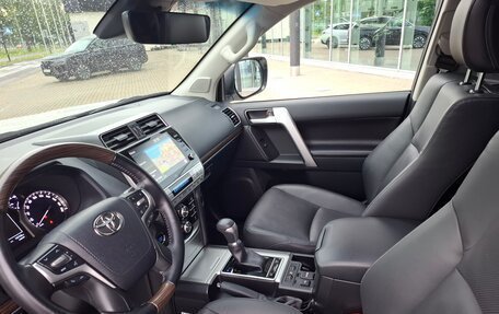 Toyota Land Cruiser Prado 150 рестайлинг 2, 2021 год, 7 470 000 рублей, 23 фотография