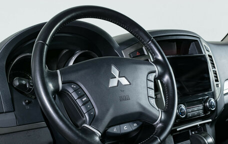 Mitsubishi Pajero IV, 2021 год, 3 850 000 рублей, 15 фотография