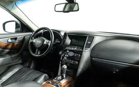 Infiniti QX70, 2016 год, 2 449 700 рублей, 9 фотография
