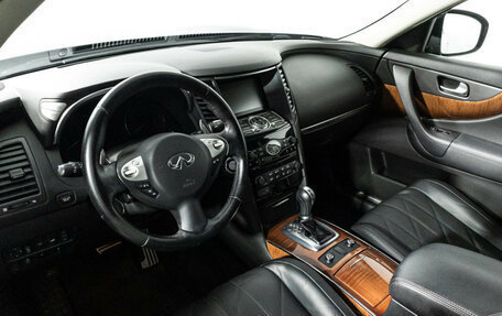 Infiniti QX70, 2016 год, 2 449 700 рублей, 11 фотография