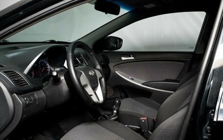 Hyundai Solaris II рестайлинг, 2013 год, 560 000 рублей, 5 фотография