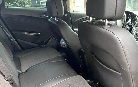 Opel Astra J, 2012 год, 780 000 рублей, 6 фотография
