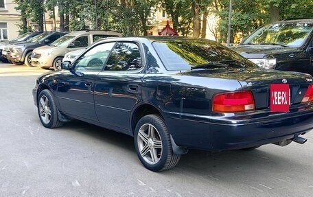 Toyota Vista, 1995 год, 400 000 рублей, 6 фотография