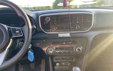 KIA Sportage IV рестайлинг, 2019 год, 1 600 000 рублей, 15 фотография