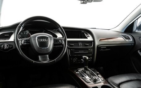 Audi A4, 2010 год, 999 000 рублей, 11 фотография