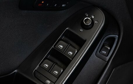 Audi A4, 2010 год, 999 000 рублей, 18 фотография