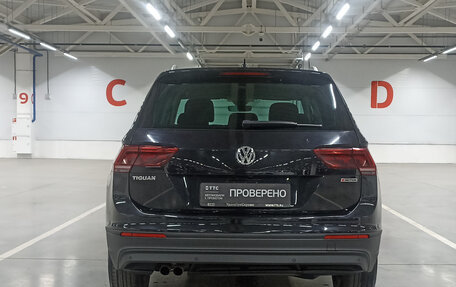 Volkswagen Tiguan II, 2019 год, 2 290 000 рублей, 10 фотография