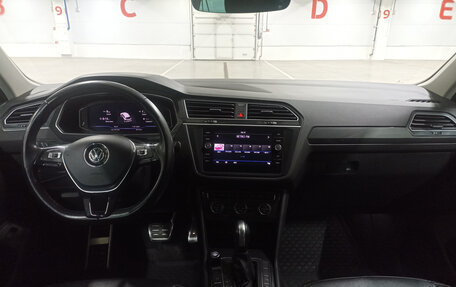 Volkswagen Tiguan II, 2019 год, 2 290 000 рублей, 18 фотография