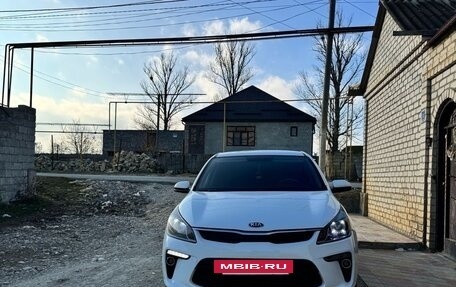 KIA Rio IV, 2017 год, 1 000 000 рублей, 2 фотография