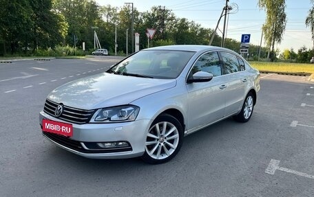 Volkswagen Passat B7, 2011 год, 970 000 рублей, 2 фотография