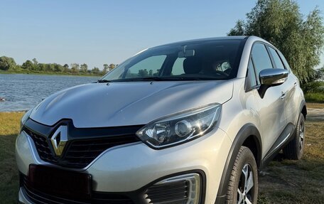 Renault Kaptur I рестайлинг, 2018 год, 1 700 000 рублей, 2 фотография