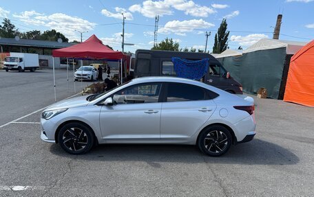 Hyundai Solaris II рестайлинг, 2022 год, 1 780 000 рублей, 3 фотография