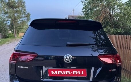 Volkswagen Tiguan II, 2018 год, 2 950 000 рублей, 4 фотография