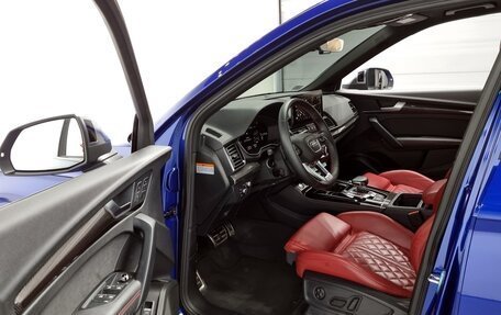 Audi SQ5, 2022 год, 5 730 080 рублей, 10 фотография