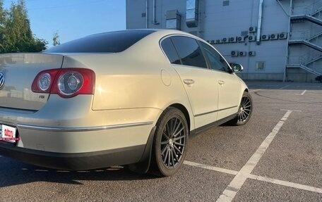 Volkswagen Passat B6, 2010 год, 995 000 рублей, 6 фотография