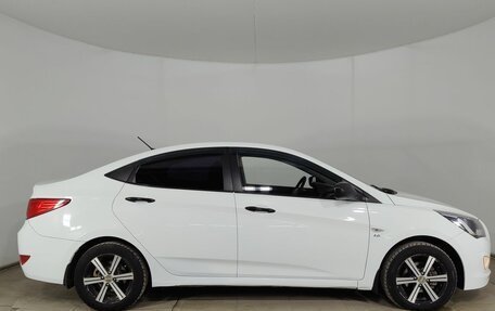 Hyundai Solaris II рестайлинг, 2015 год, 899 000 рублей, 4 фотография