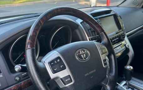 Toyota Land Cruiser 200, 2012 год, 3 300 000 рублей, 9 фотография